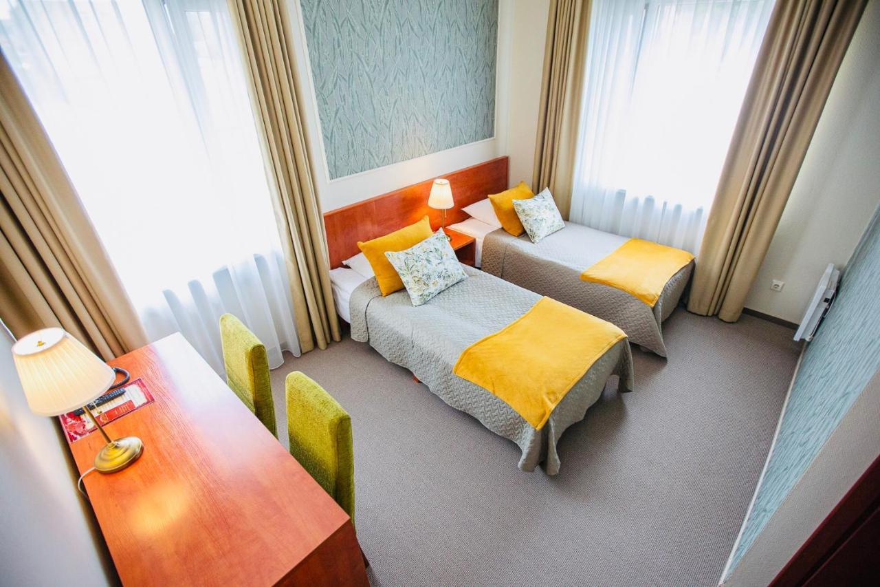 Zuvedra Hotel Ignalina Exterior photo