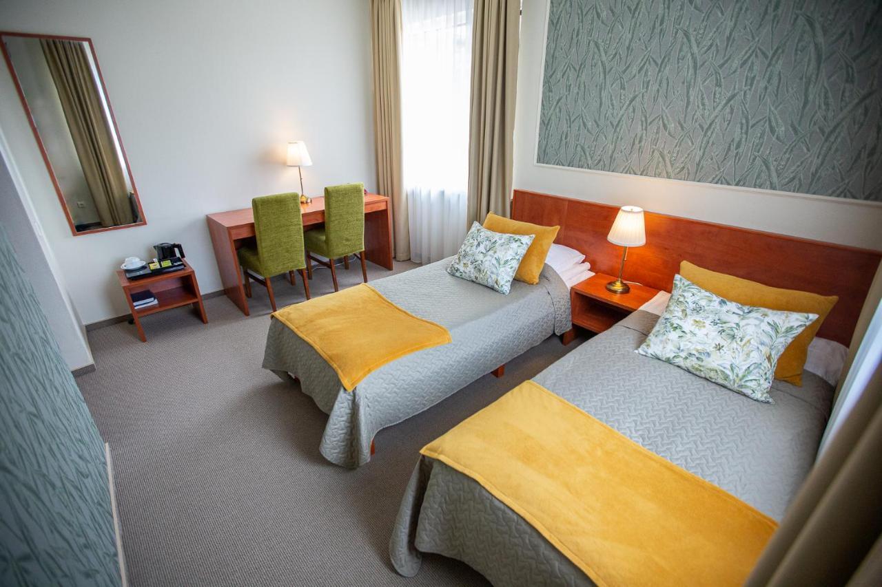 Zuvedra Hotel Ignalina Exterior photo