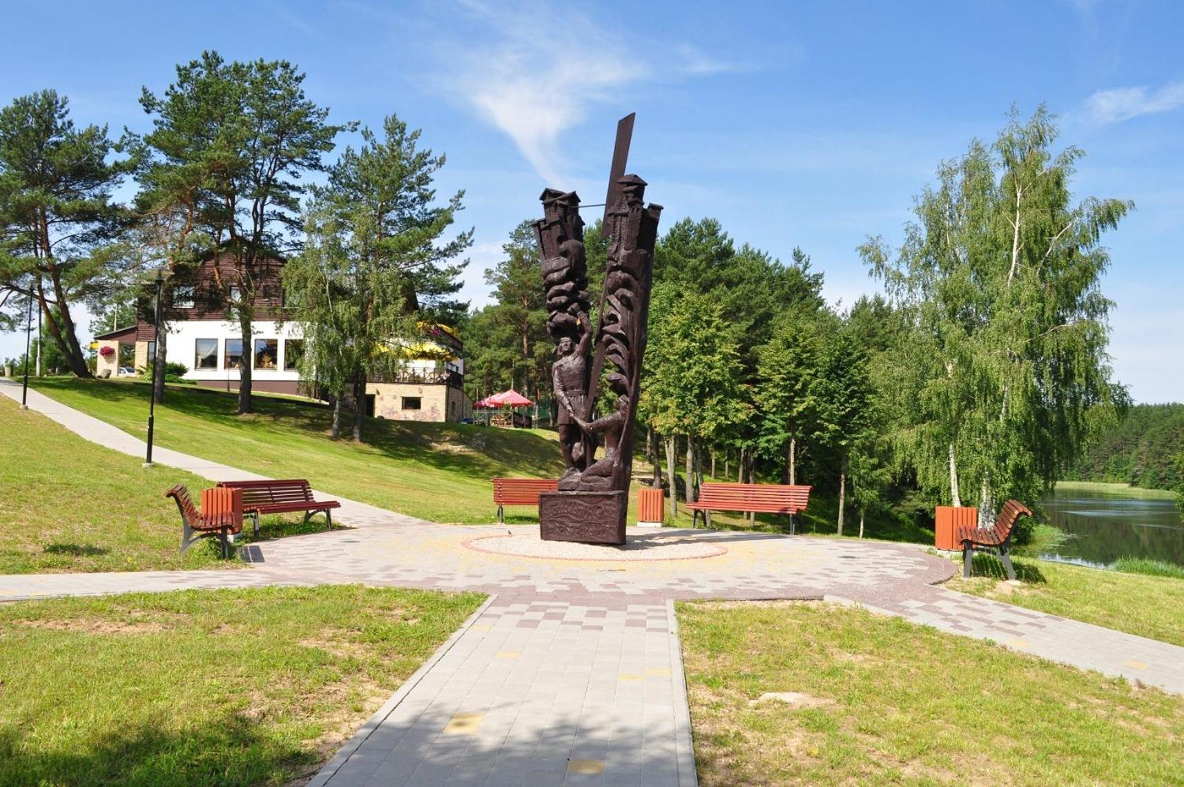 Zuvedra Hotel Ignalina Exterior photo